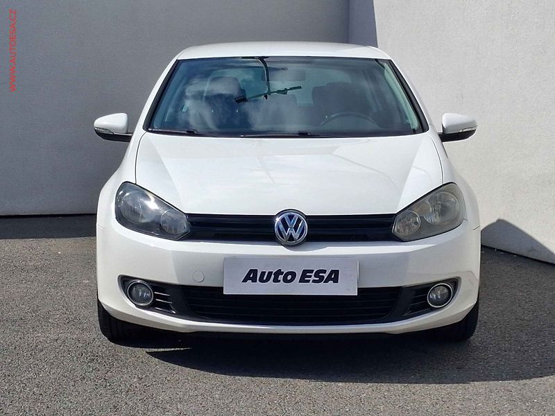 Volkswagen Golf (2011) 1.2TSi, ČR, Trendline - fotka 2 z 16
