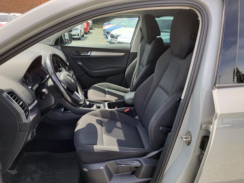Škoda Karoq 2.0 TDi 110kW 4x4 AMBITION *ČR - fotka 7 z 47