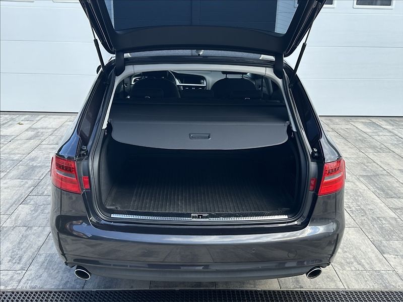 Audi A4 3,0 TDI 204PS  Ambiente A/T - fotka 41 z 53