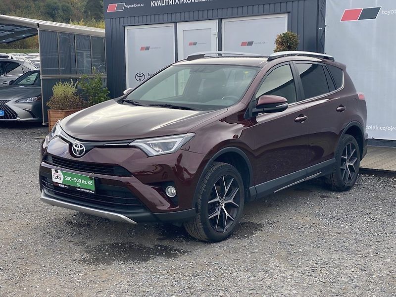 Toyota RAV4 2.0i, ČR, Trend, 4x4, manual - fotka 4 z 14