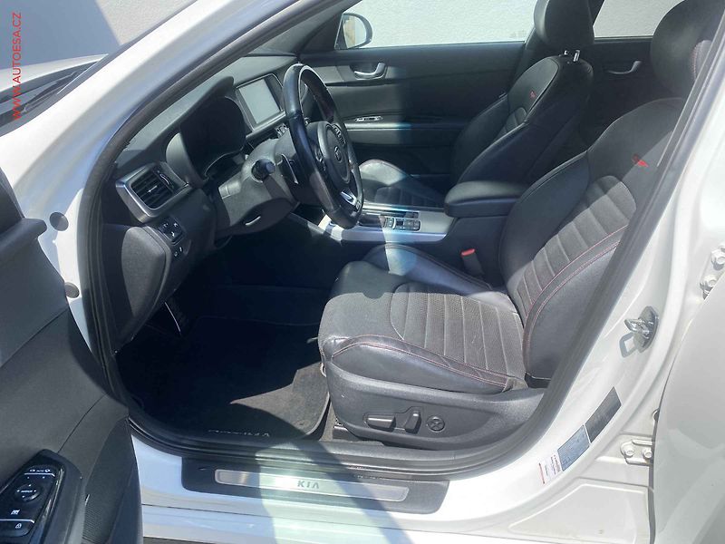Kia Optima (2018) 2.0 T-GDi, GT, kůže, AT - fotka 9 z 20