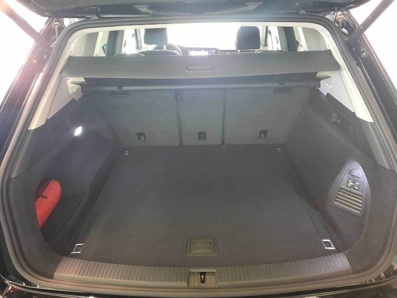 Volkswagen Touareg (2024) 3.0 TDI 4Motion (170kW/231k) - fotka 22 z 28