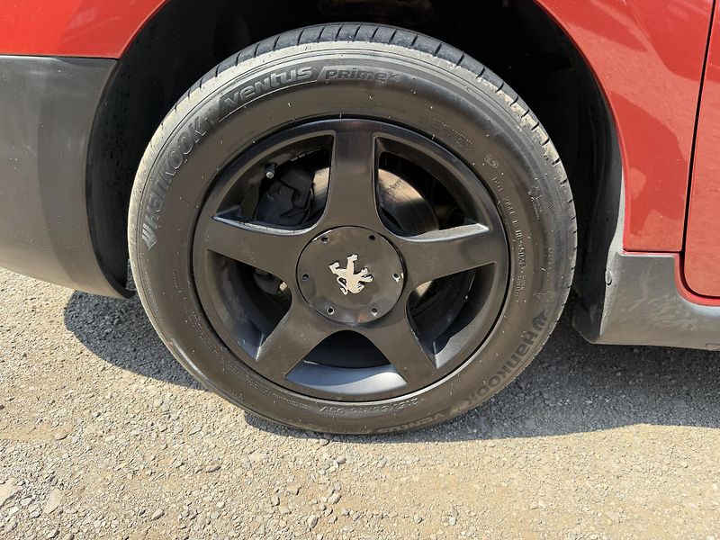 Peugeot Partner - fotka 21 z 23