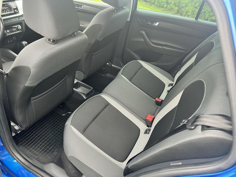 Škoda Fabia 1.4TDI 66KW,DSG,FRONT ASSIST - fotka 14 z 46