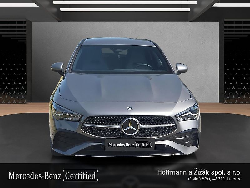 Mercedes-Benz CLA 250 e Shooting Brake - fotka 2 z 24
