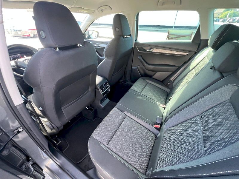 Škoda Karoq (2022) Style Plus 1.5TSi 110kW 6°manu - fotka 13 z 30