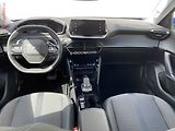Peugeot 2008 (2021) 1.2 PT, Allure, AT, LED - náhled 8