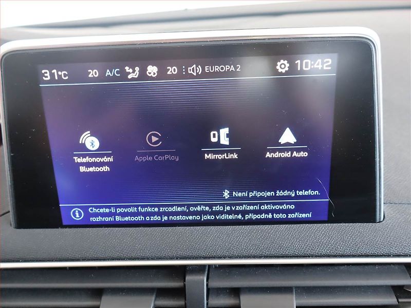Peugeot 3008 (2017) Allure 1.2 PureTech - fotka 19 z 20
