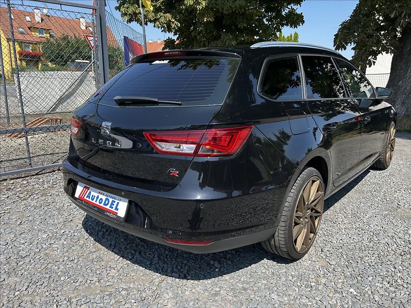 Seat Leon 2,0 TDi 110 kW DSG  Full LED - fotka 6 z 45
