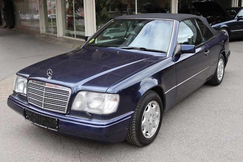Mercedes-Benz 124 E320 CABRIO 162kW - fotka 16 z 50