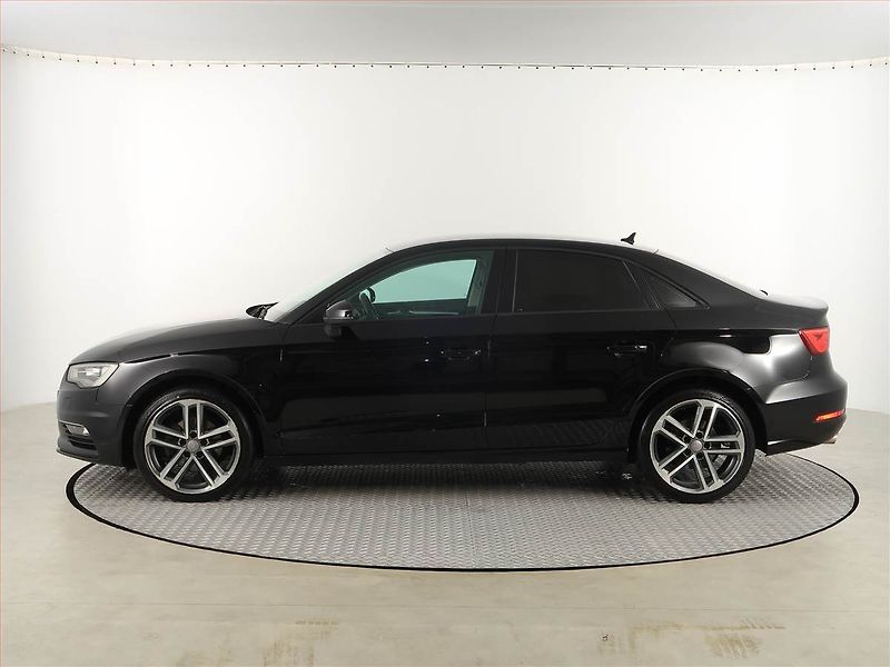 Audi A3 (2014) 2.0 TDI, Automat, Navi - fotka 3 z 18