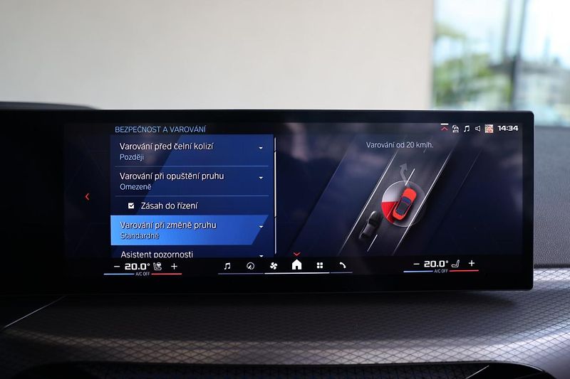 BMW M4 Convertible Competition xDrive - fotka 20 z 31