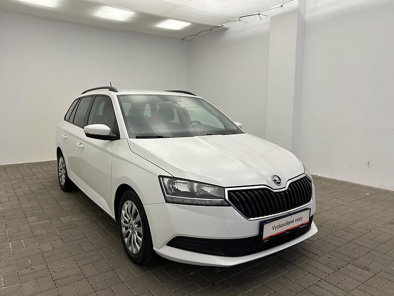 Škoda Fabia 1.0 TSI Active Plus - fotka 19 z 21