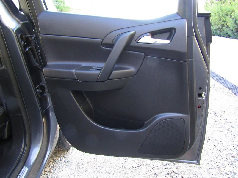 Opel Meriva (2011) 1.4 T 88kW - fotka 20 z 45