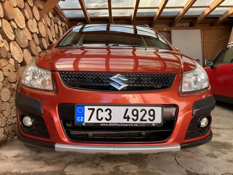 Suzuki SX4 (2010) SUZUKI SX4 1.6i 4x4 88 kw plná - fotka 6 z 18