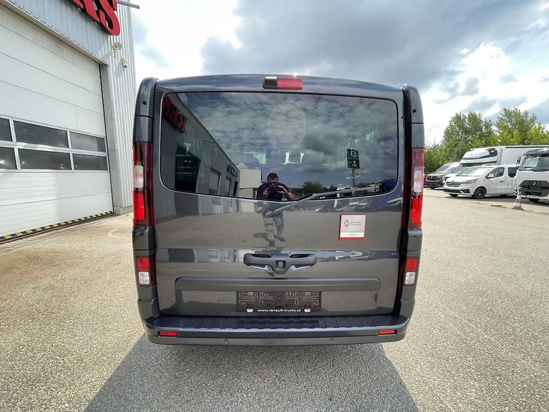 Renault Trafic (2026) COMBI L2H1 170k AT9 RED 8 MÍST - fotka 4 z 22