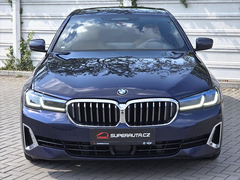 BMW Řada 5 3,0 540i xDrive Luxury Laser H - fotka 2 z 26