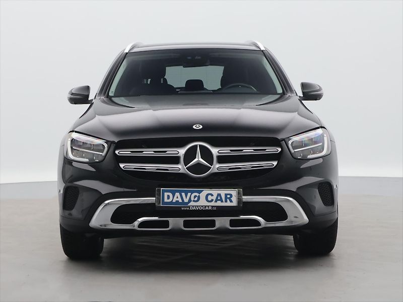 Mercedes-Benz GLC 2,0 200 4Matic DPH CZ 1.Maj. - fotka 2 z 41