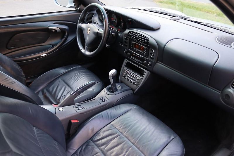 Porsche 911 996 3.4 CARRERA 221kW - fotka 43 z 49