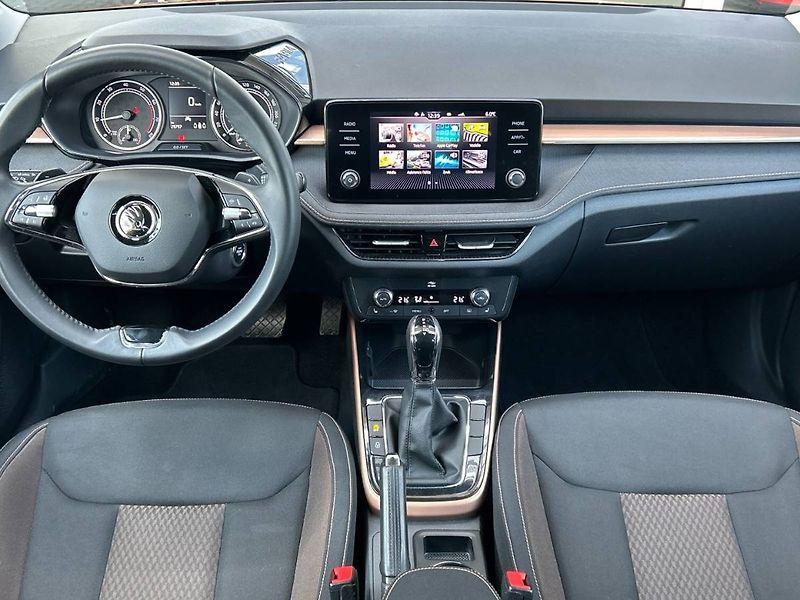 Škoda Fabia (2022) 1.0 TSI 7DSG Style - fotka 5 z 28