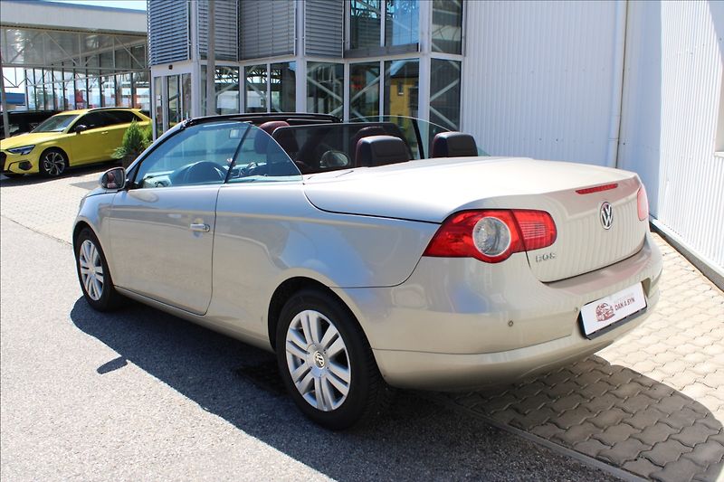 Volkswagen EOS 2,0 TFSi 110 kW kůže, xenony - fotka 4 z 13