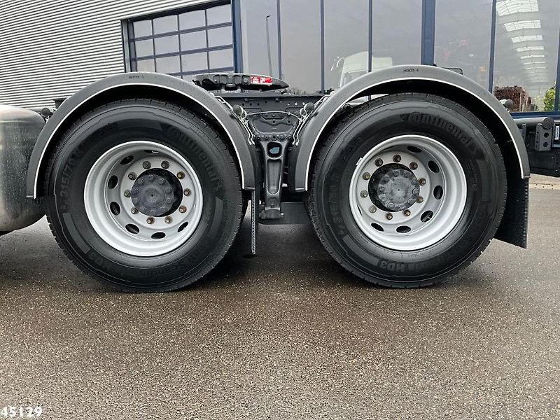 Mercedes-Benz (2025) Arocs 2663 6x4 tahač 68t  - fotka 8 z 20