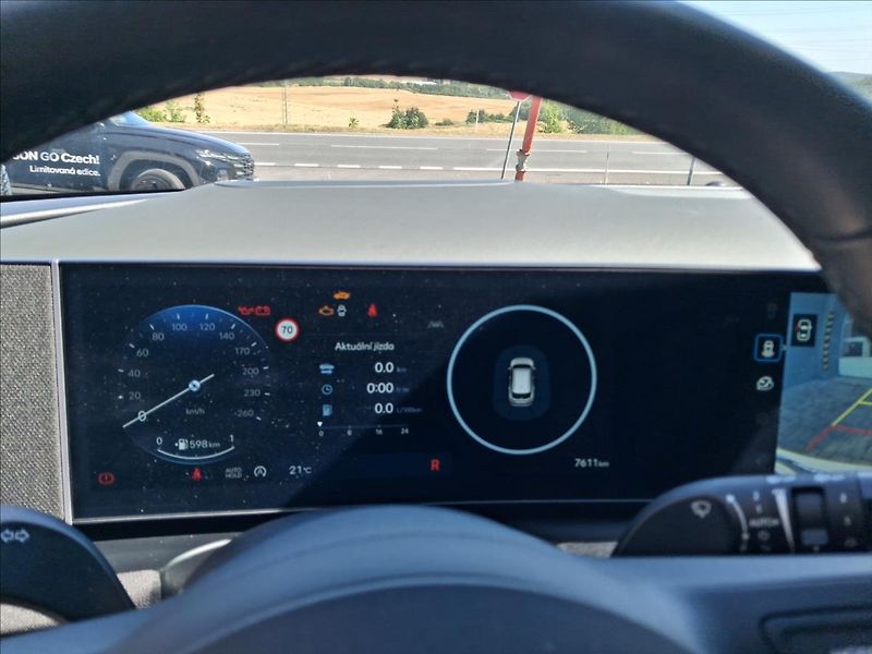 Hyundai Tucson 1,6   TGDI MT 20 YEARS LUXURY - fotka 9 z 11