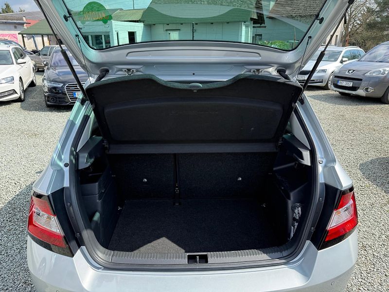 Škoda Fabia 1.0 MPI DRIVE - fotka 12 z 13