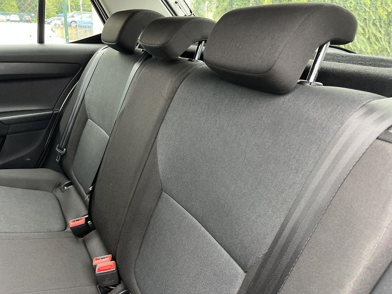 Škoda Fabia 1.0MPi 44kw PŮVOD ČR odp.DPH - fotka 20 z 36