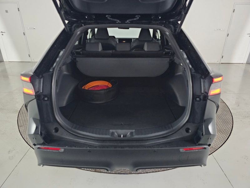 Toyota bZ4X (2025) 150kW PRESTIGE FWD - fotka 28 z 28