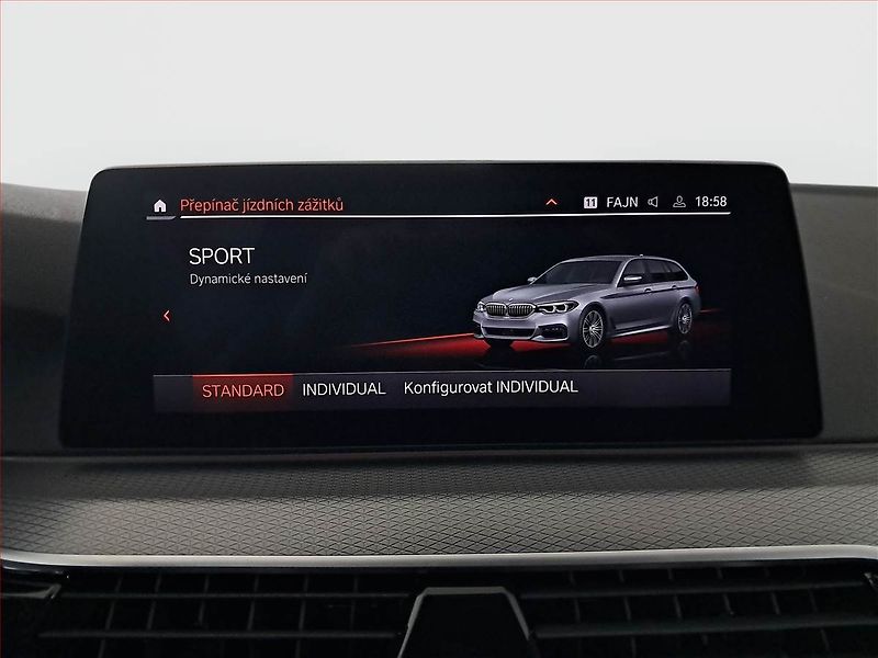BMW Řada 5 (2020) M Sport 530d xDrive - fotka 24 z 25