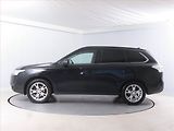 Mitsubishi Outlander (2014) 2.2 DI-D, 4X4, 7 míst, Navi - náhled 2