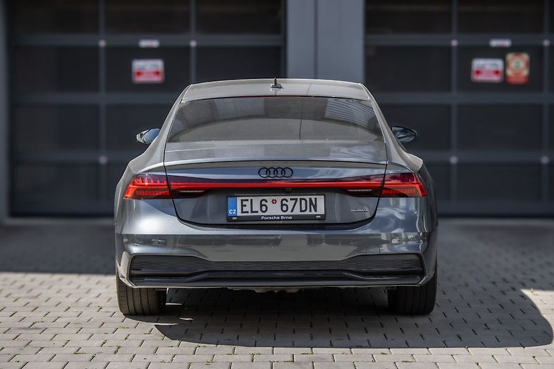 Audi A7 S-Line 50TFSIe 220kW - fotka 5 z 35