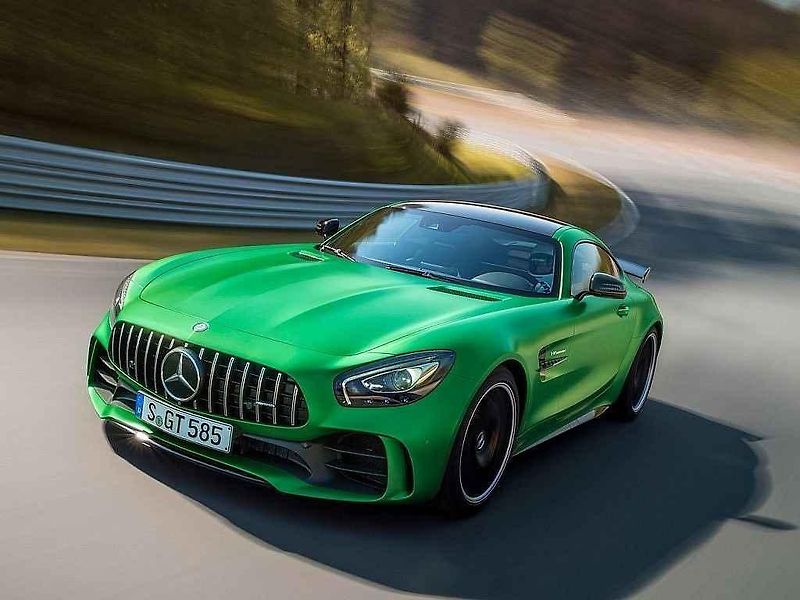 Mercedes-AMG GT R.