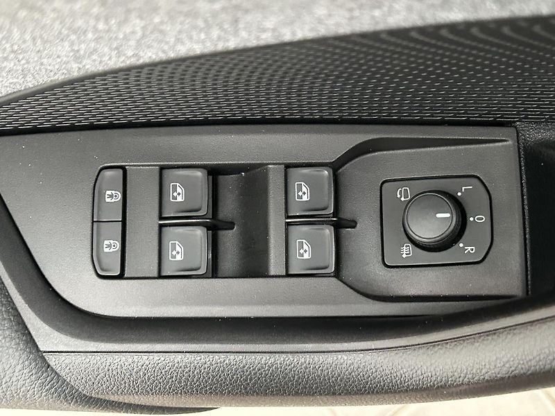 Škoda Octavia 2.0 TDI Top selection - fotka 17 z 30