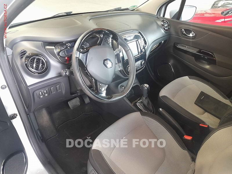 Renault Captur (2014) 1.2TCE, AT - fotka 3 z 3