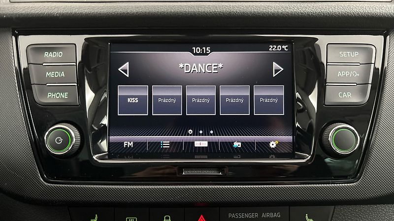 Škoda Fabia 1.0 TSI Ambition Combi - fotka 11 z 24
