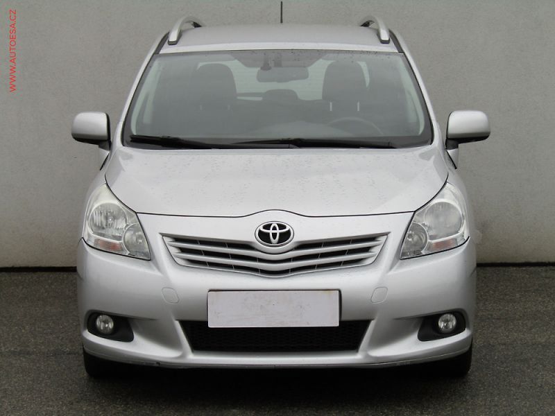 Toyota Verso (2013) 2.0 D-4D, STK6/28 - fotka 2 z 3