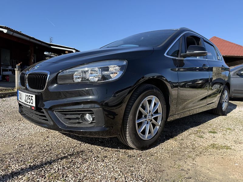 BMW Řada 2 (2015) 1.5 100kw spotřeba 4.9L2 - fotka 10 z 49