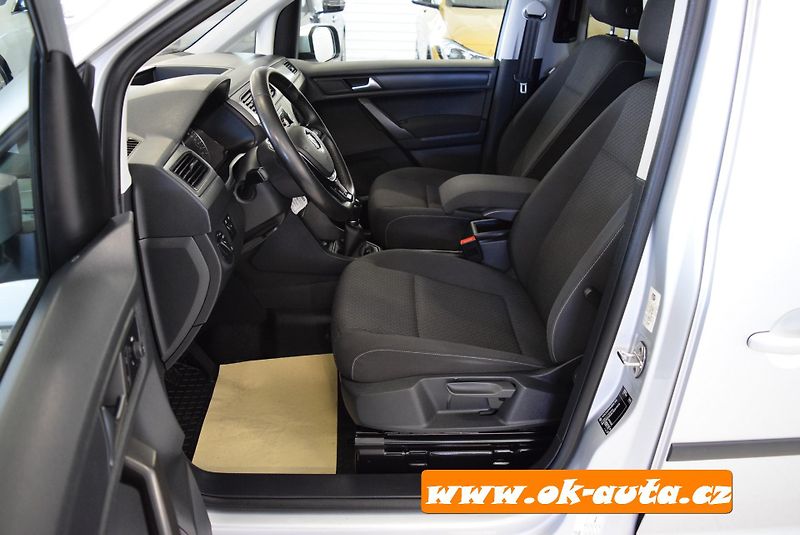 Volkswagen Caddy 2.0 TDI MAXI LIFE 5 MÍST 2020 - fotka 12 z 45