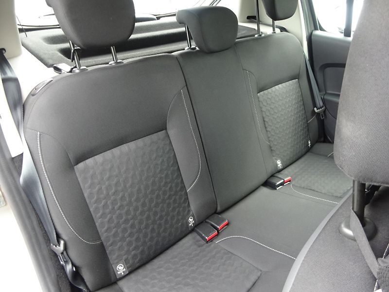 Dacia Sandero 1.2 55kW 2.MAJITEL ČR KLIMA - fotka 10 z 22