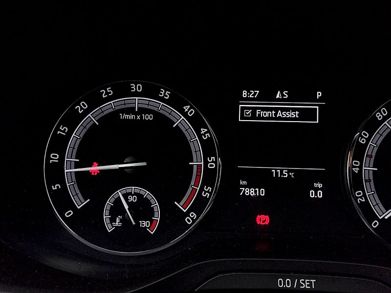 Škoda Karoq (2018) Ambition Plus 2,0 Tdi 110 Kw 4 - fotka 8 z 35