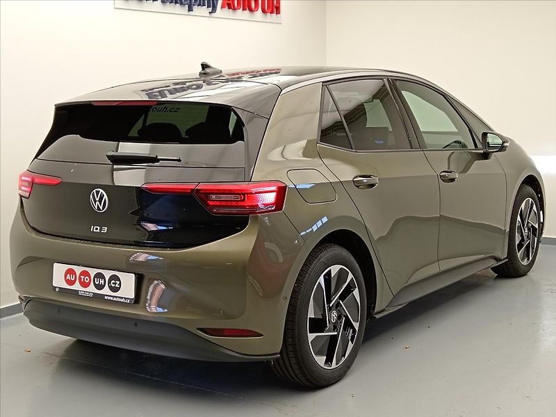 Volkswagen ID.3 (2025) Pro People 150 kW, 59 kWh - fotka 6 z 16