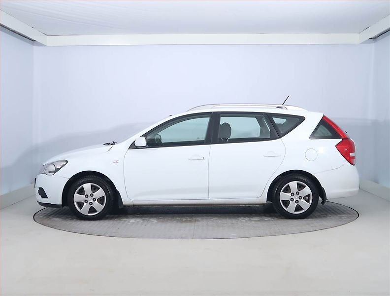 Kia Ceed (2012) 1.4 CVVT - fotka 3 z 15