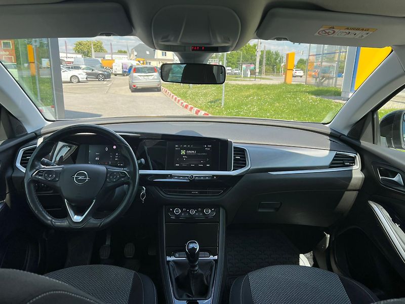 Opel Grandland 1.2T 96kW 1.Maj DPH  - fotka 6 z 14