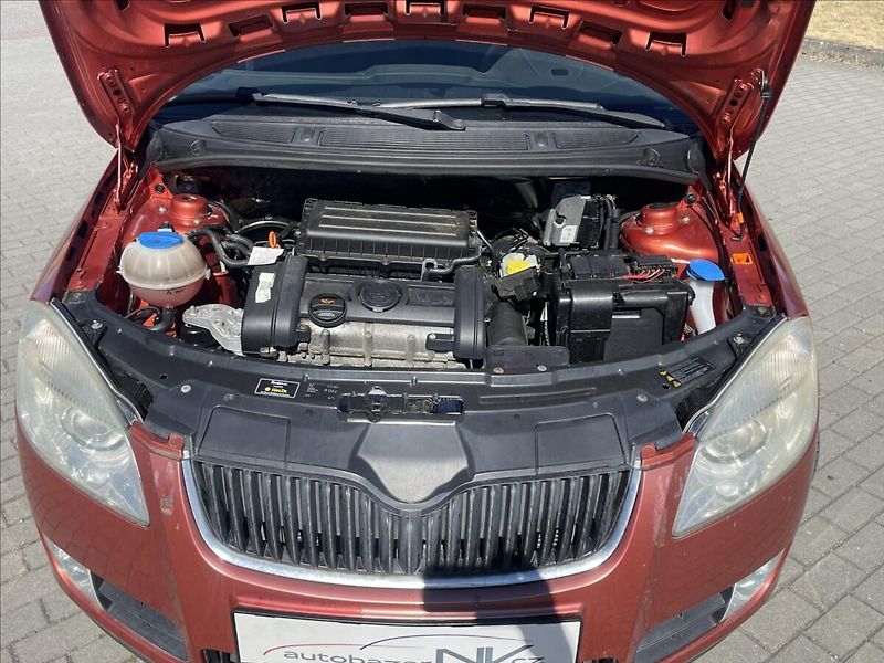 Škoda Fabia 1,4 i 16V Klima Elegance Klima - fotka 22 z 41