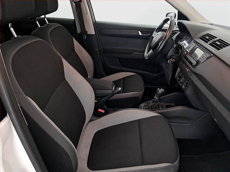 Škoda Fabia (2015) Ambition Plus 1.4 TDI, Automat - fotka 9 z 15