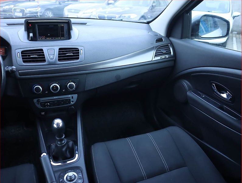 Renault Mégane (2016) 1.5 dCi, Navi, Tempomat - fotka 8 z 16