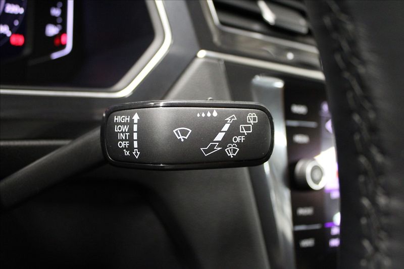 Volkswagen Tiguan Allspace 1,5 TSI EVO DSG Elegance CZ - fotka 16 z 35