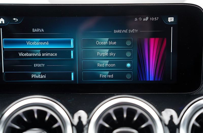 Mercedes-Benz GLB 200d 4Matic/AMG/AT/150 PS/Led - fotka 42 z 50